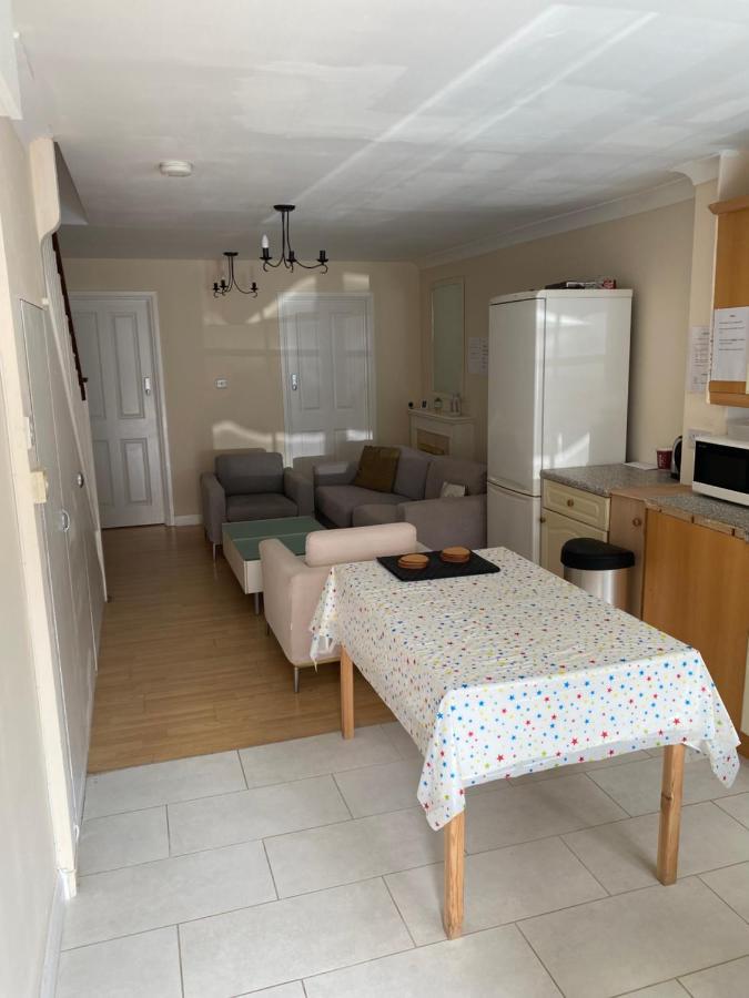 Ensuite Room Near Canal Саутхол Екстериор снимка