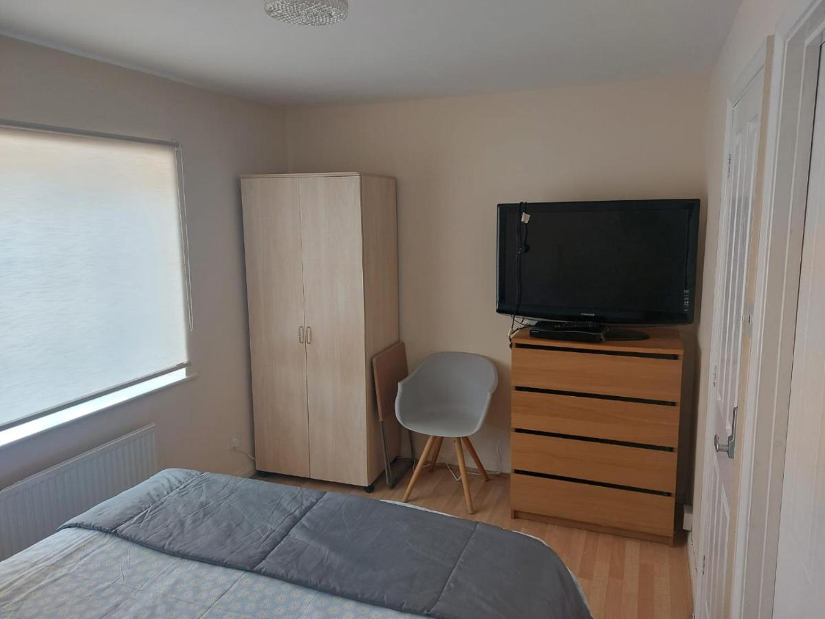 Ensuite Room Near Canal Саутхол Екстериор снимка